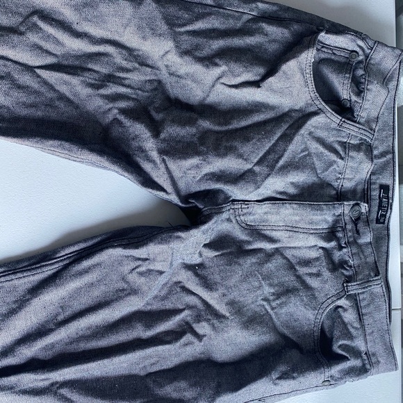 Jeans - Picture 2 of 4